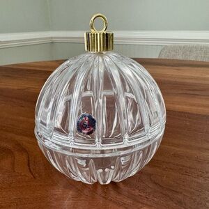St George Crystal Ornament Candy Dish w/ Lid 24% Lead Crystal, Heavy Christmas